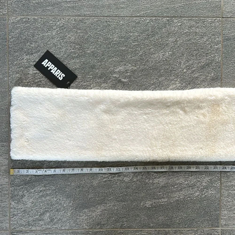 NWT Apparis Ivory Faux Fur Crisscross Scarf Winter Wrap One size 46